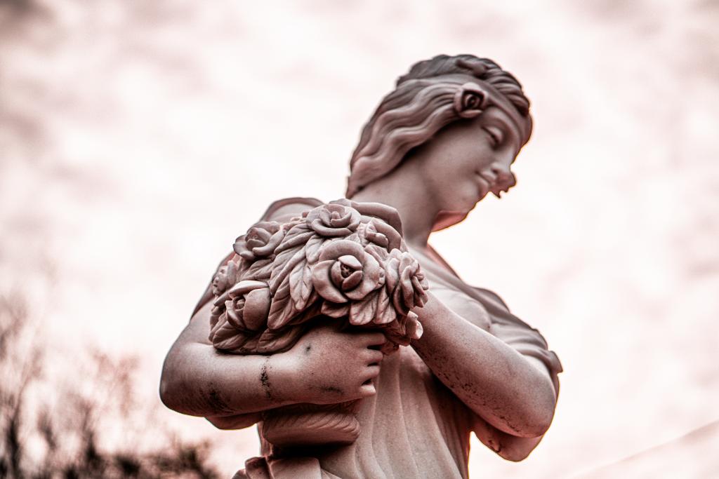 Elizabeth Spencer Statue